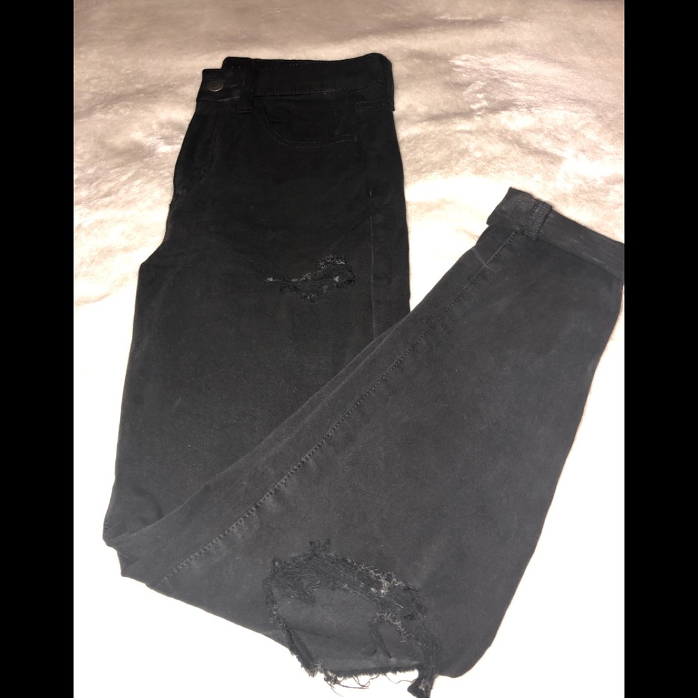 American Eagle 360 next level Stretch Ripped Jeans